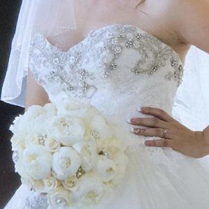 Wedding dress - size 10